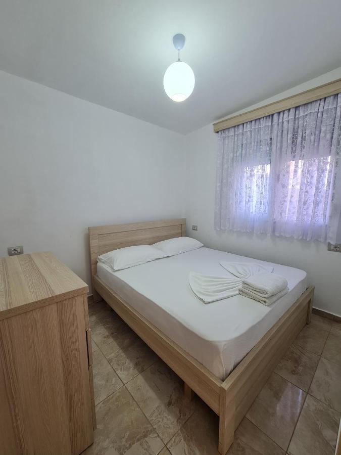 Ava'S Guesthouse Ksamil Bagian luar foto